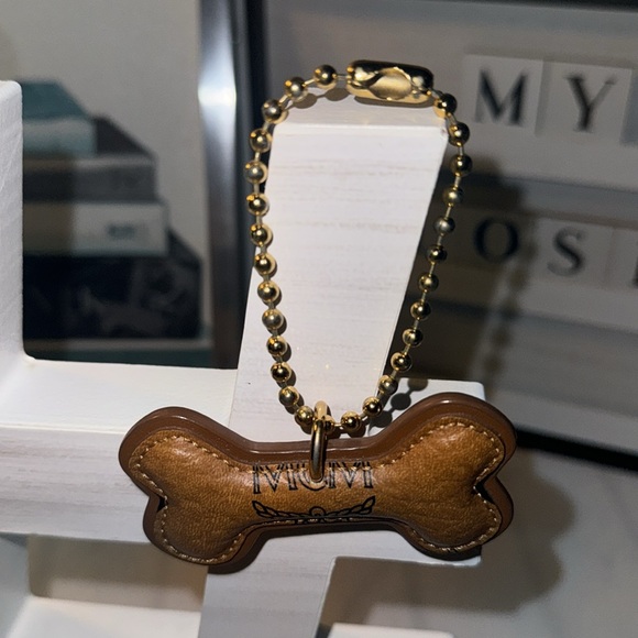 Mcm Dog Charm EUC - Picture 2 of 7